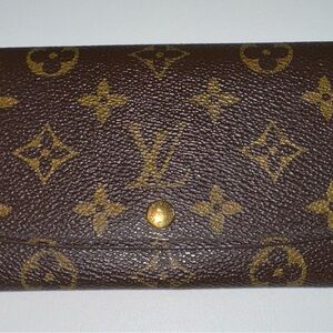 Pre-loved Louis Vuitton Sarah Long Monogram Wallet